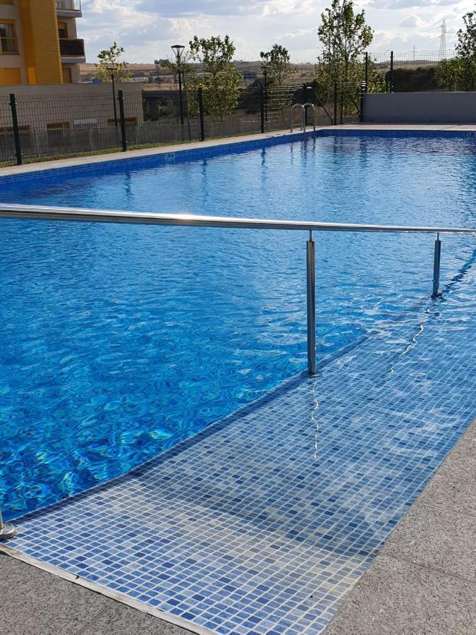 Apartamento Nuevo, Accesible Y Con Piscina !!! Salamanca Buitenkant foto