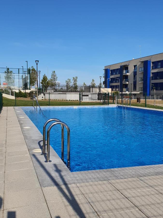 Apartamento Nuevo, Accesible Y Con Piscina !!! Salamanca Buitenkant foto